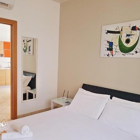 Colonna Rooms & Apartment Trani Eksteriør billede